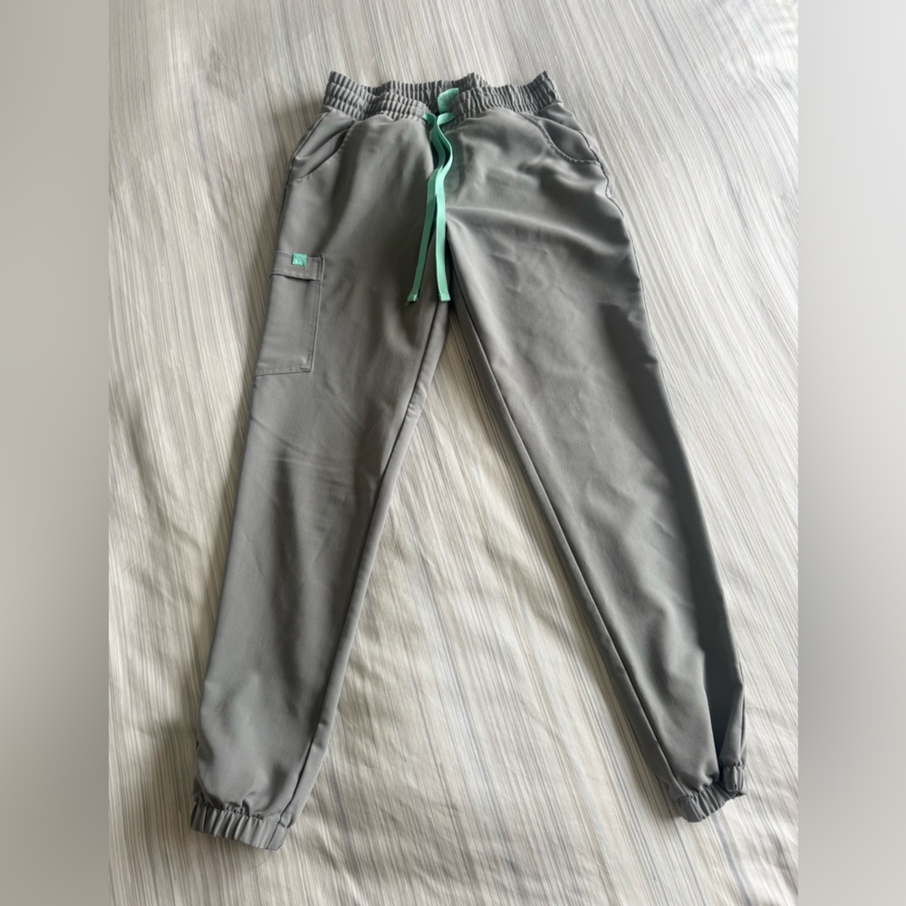 Garde Malarde Grey Jogger Scrub Pants